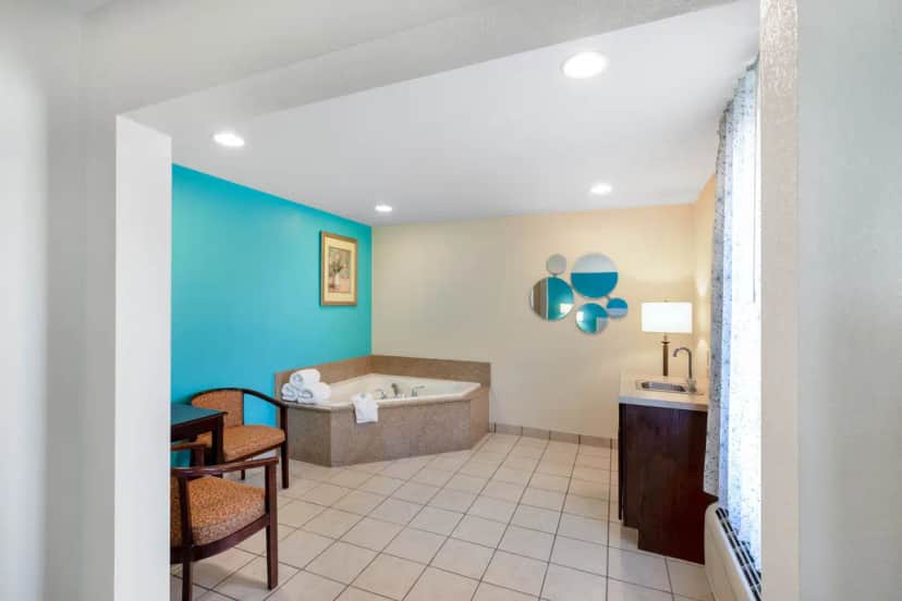 Private in-room jacuzzi at Howard Johnson by Wyndham Houma