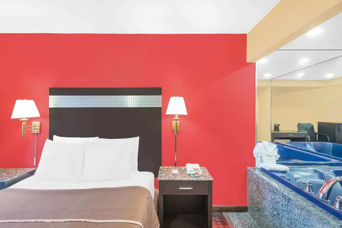 Private in-room jacuzzi at Howard Johnson by Wyndham North Bergen