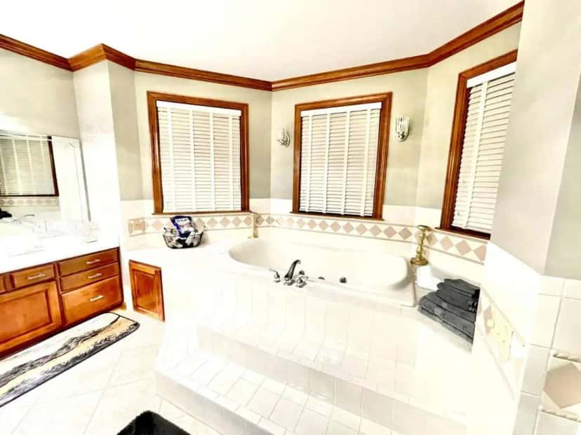 In-room jacuzzi tub at Huge Farmstay w/ Pool, Animals, Pond, & Game Room in La Plata, MD
