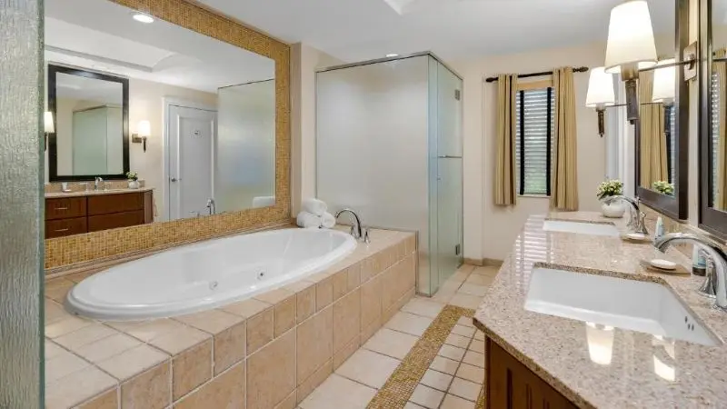 Hotels with jacuzzi in room in Bonita Springs