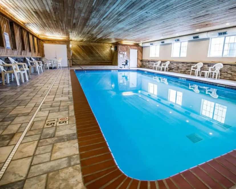 In-room hot tub at I-80 Inn & Suites in Davenport, IA