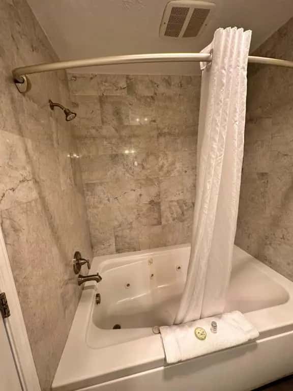 In-room hot tub at Inn at the Shore in Seaside, OR