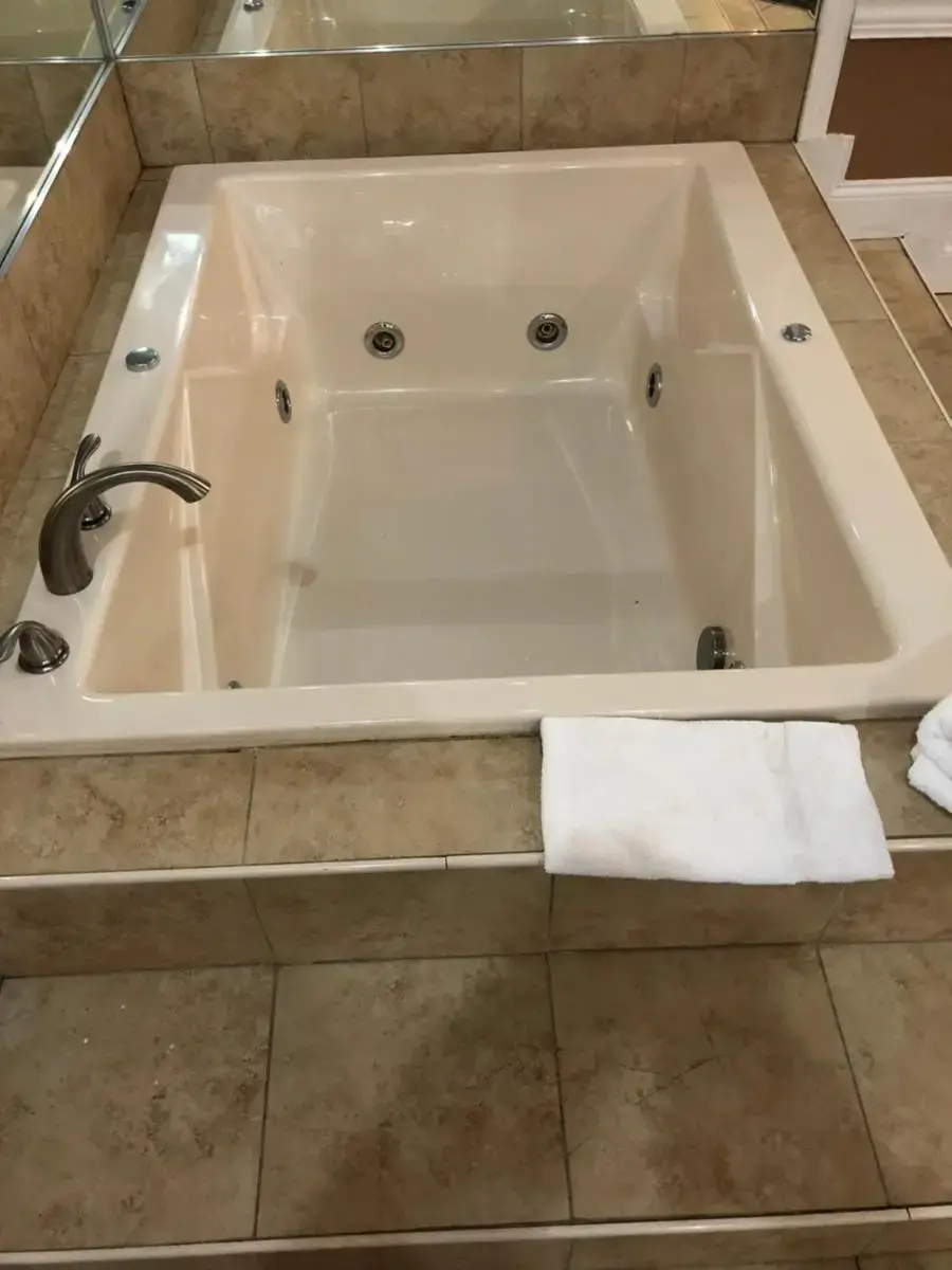 Hotels with jacuzzi in room in Berlin