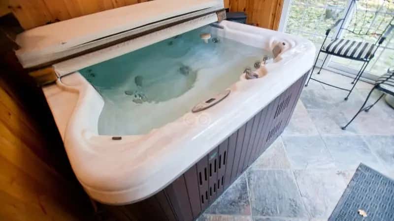 In-room hot tub at Inn on Putney Road Bed and Breakfast in Brattleboro, VT