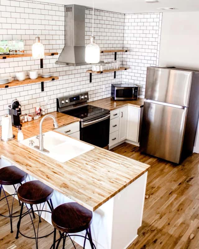 Intersect 311 (Downtown) — guest room