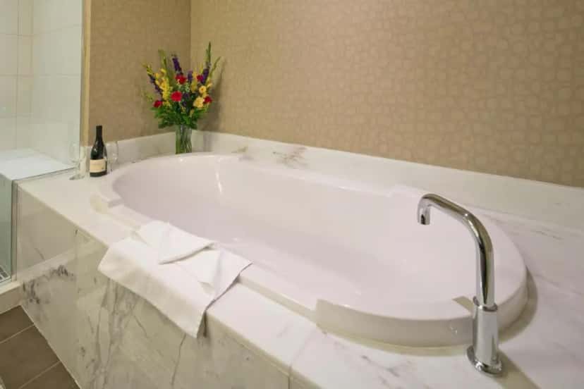 In-room hot tub at Isle Casino Hotel Bettendorf in Bettendorf, IA
