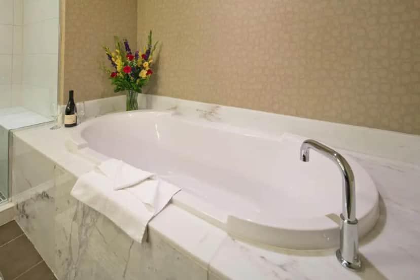 Private in-room jacuzzi tub in the North Tower Junior Suite at Isle Casino Hotel Bettendorf