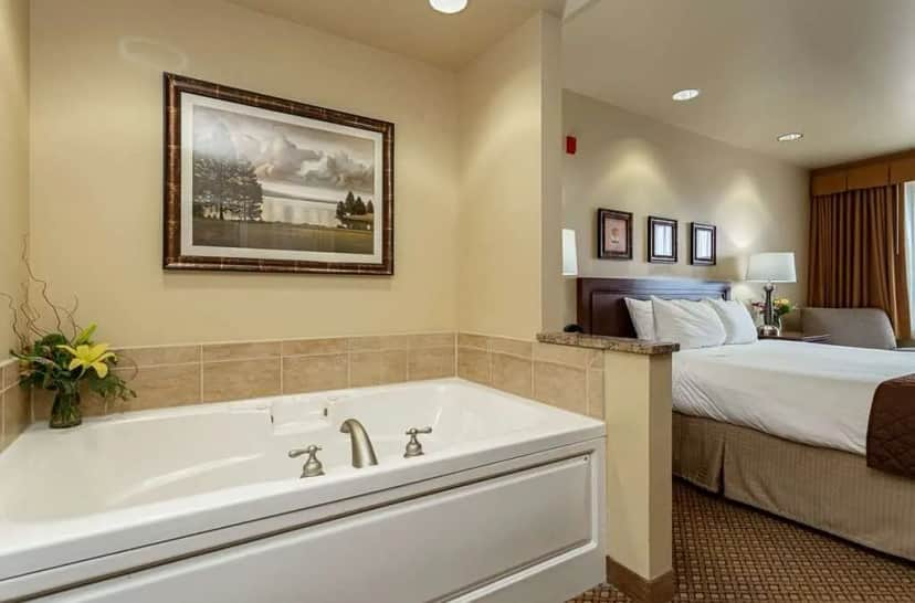 Jefferson Street Inn, a Member of Radisson Individuals hotel photo 1 in Wausau, Wisconsin