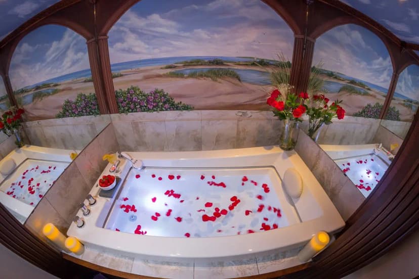 Hotels with jacuzzi in room in Plymouth