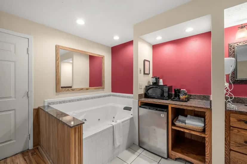 In-room jacuzzi tub at Jonathan Creek Inn and Villas in Maggie Valley, NC