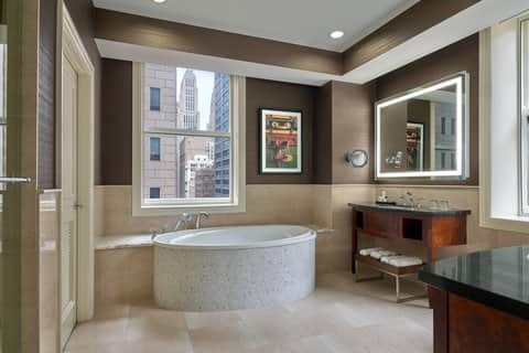 Private in-room jacuzzi at JW Marriott Chicago