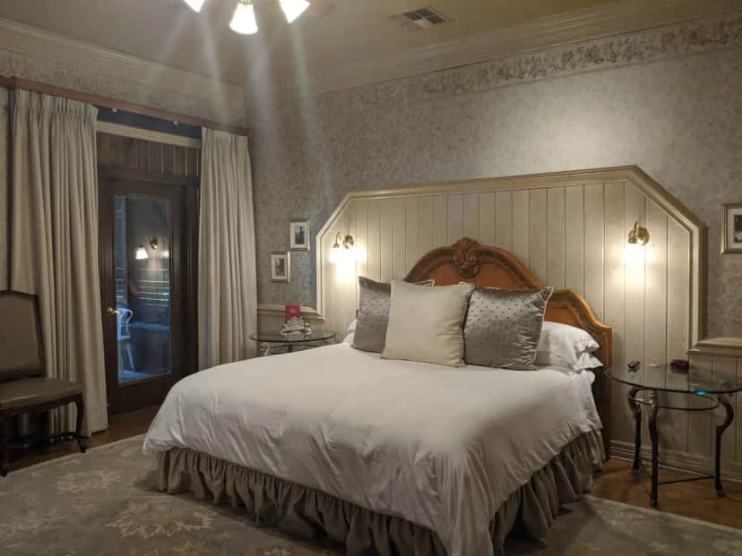 Kiepersol Bed and Breakfast — guest room