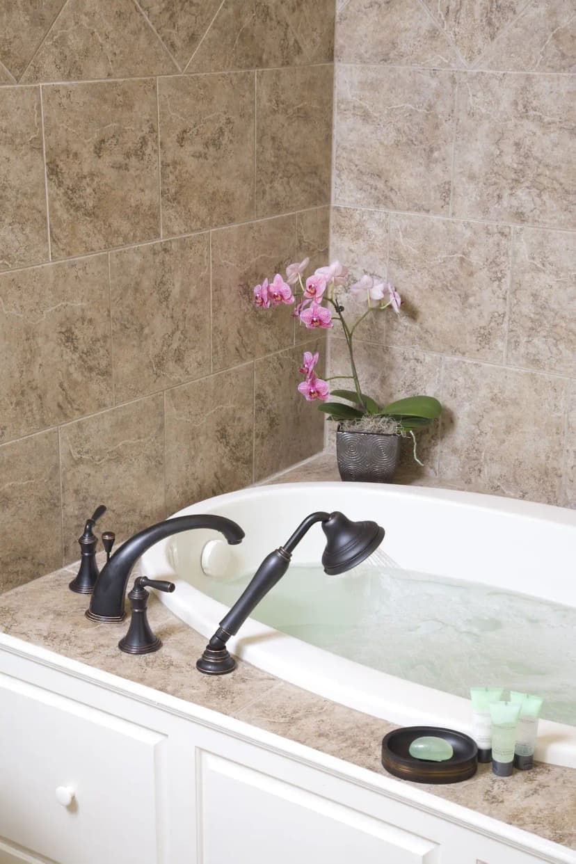 Hotels with jacuzzi in room in Houston