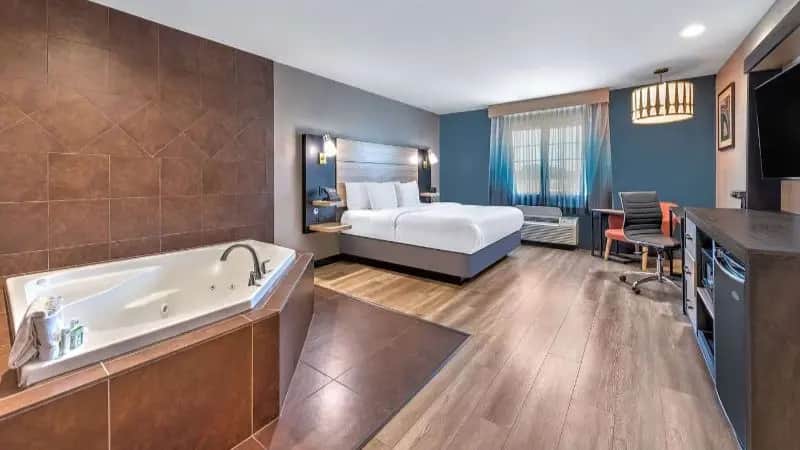 La Quinta by Wyndham Woodway – Waco South hotel photo 1 in Woodway, Texas