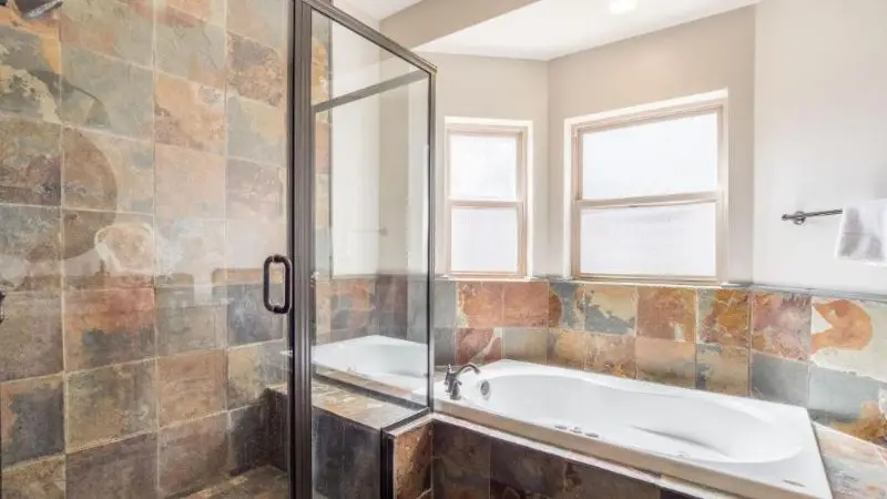 Lakefront Lodge by AvantStay Lakefront Cabin hotel photo 1 in CA, California