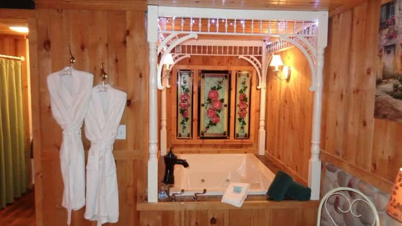 In-room hot tub at Lazy Cloud Inn in Lake Geneva, WI