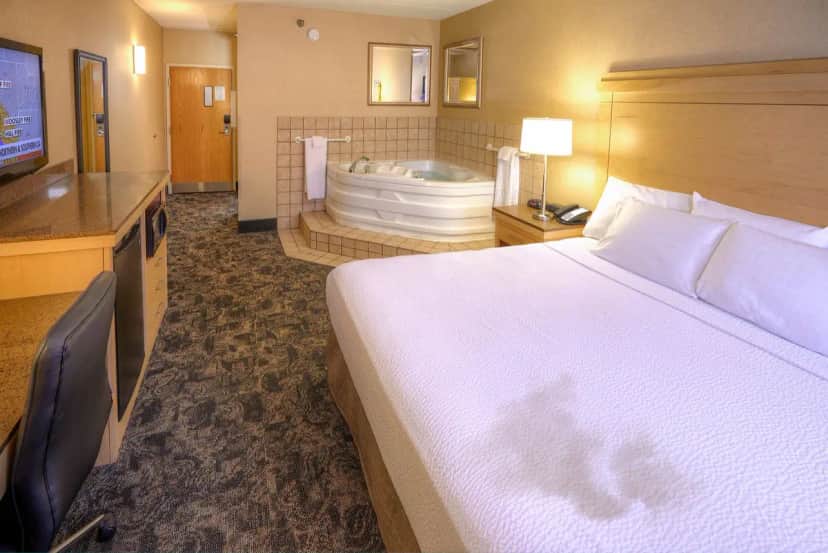 Private in-room jacuzzi at LivINN Hotel Cincinnati / Sharonville Convention Center