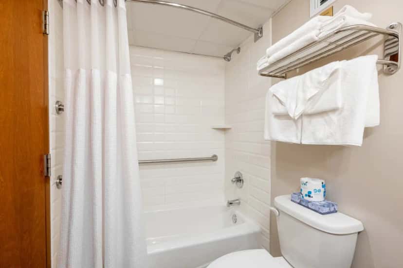 Jetted whirlpool tub at Lodge Of The Ozarks in Branson, MO