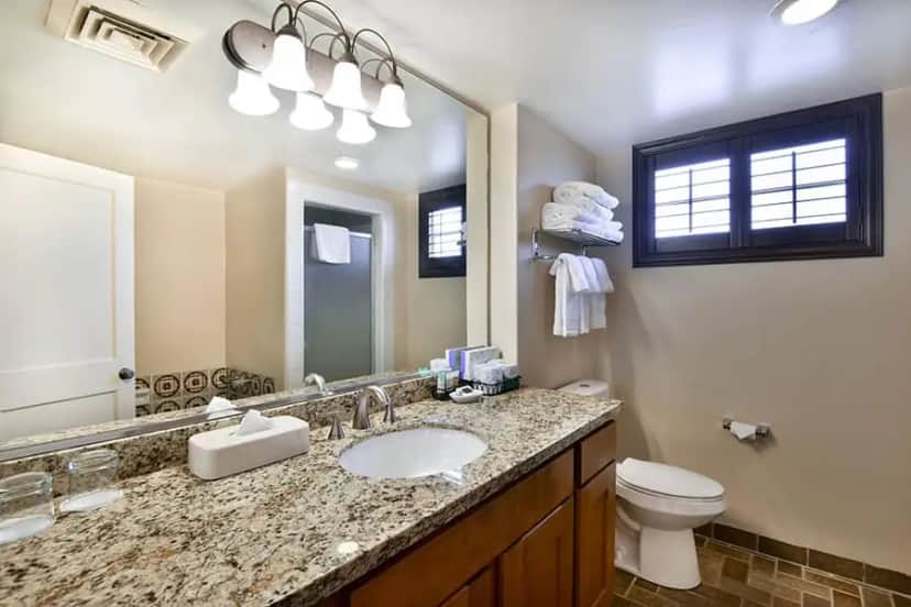 casita-fireside-bathroom