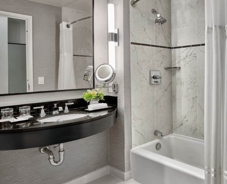 Deep soaking bathtub at Loews Philadelphia Hotel