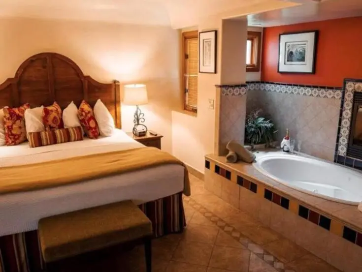 Private in-room jacuzzi tub in the King Suite with Spa Bath at Los Arboles Hotel