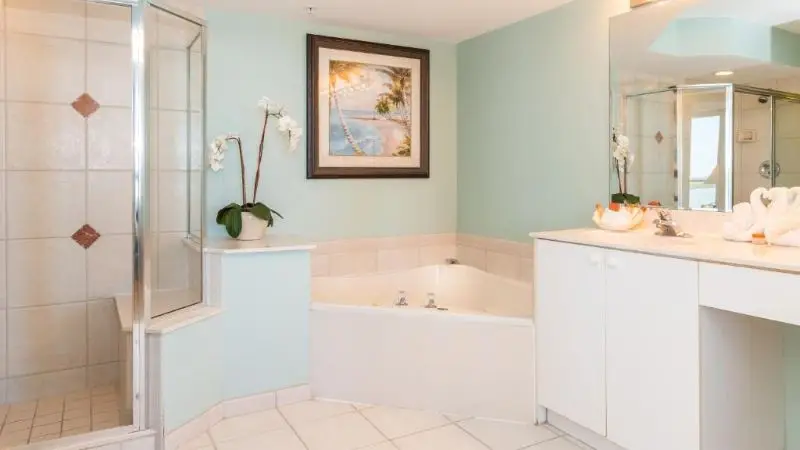 In-room hot tub at Lover’s Key Beach Club in Fort Myers Beach, FL
