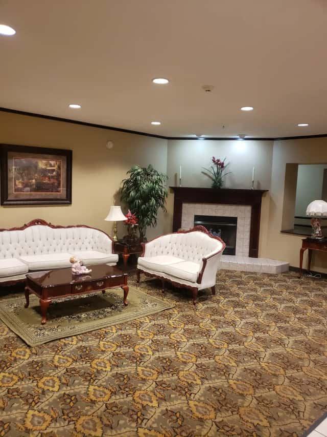 Luxury Inn & Suites — guest room
