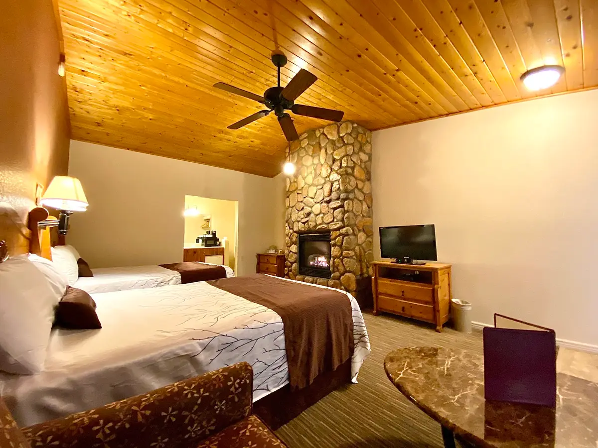 Hotels in Payson with a jacuzzi in the room