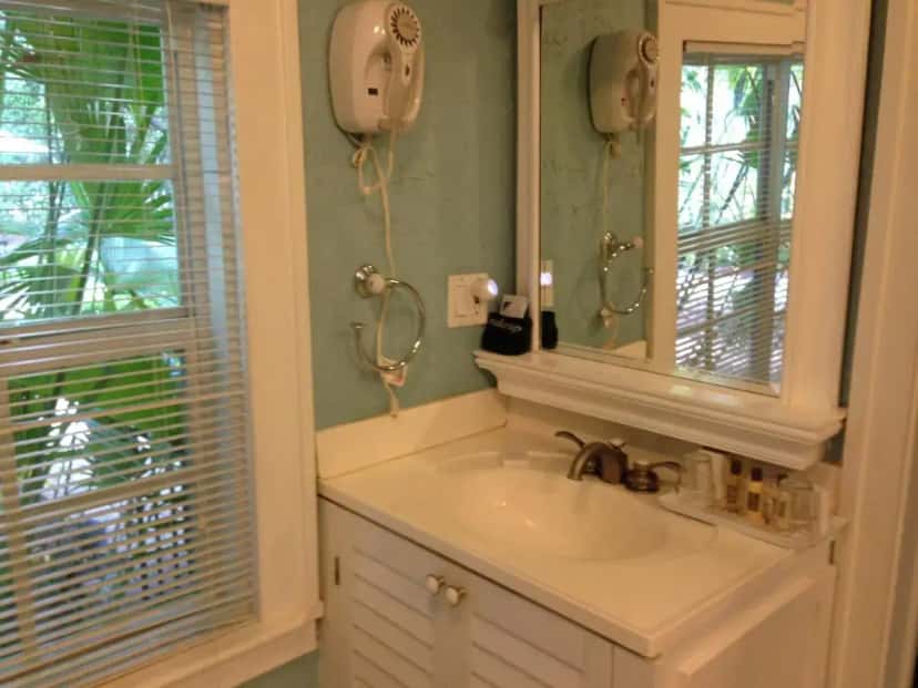 In-room hot tub at Mango Inn Bed and Breakfast in Lake Worth, FL