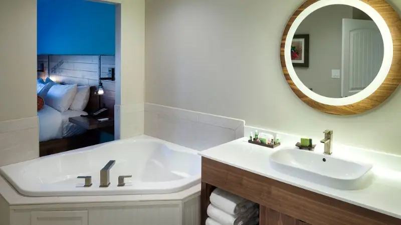In-room hot tub at Margaritaville Island Hotel in Pigeon Forge, TN