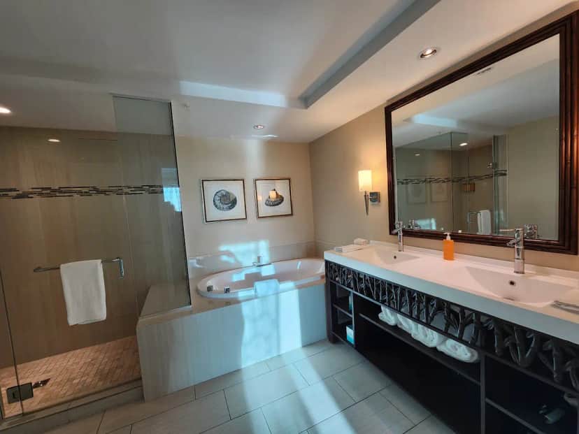 Private in-room jacuzzi tub at Margaritaville Resort Casino