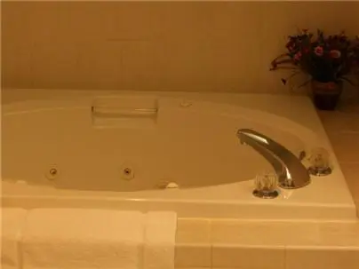 In-room jacuzzi tub at Maron Hotel & Suites in Danbury, CT