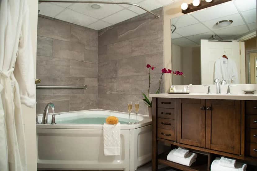 Private in-room jacuzzi tub in the Suite with Spa Bath at Meadowbrook Inn