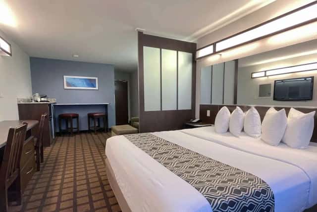 Microtel Inn & Suites by Wyndham Michigan City — guest room