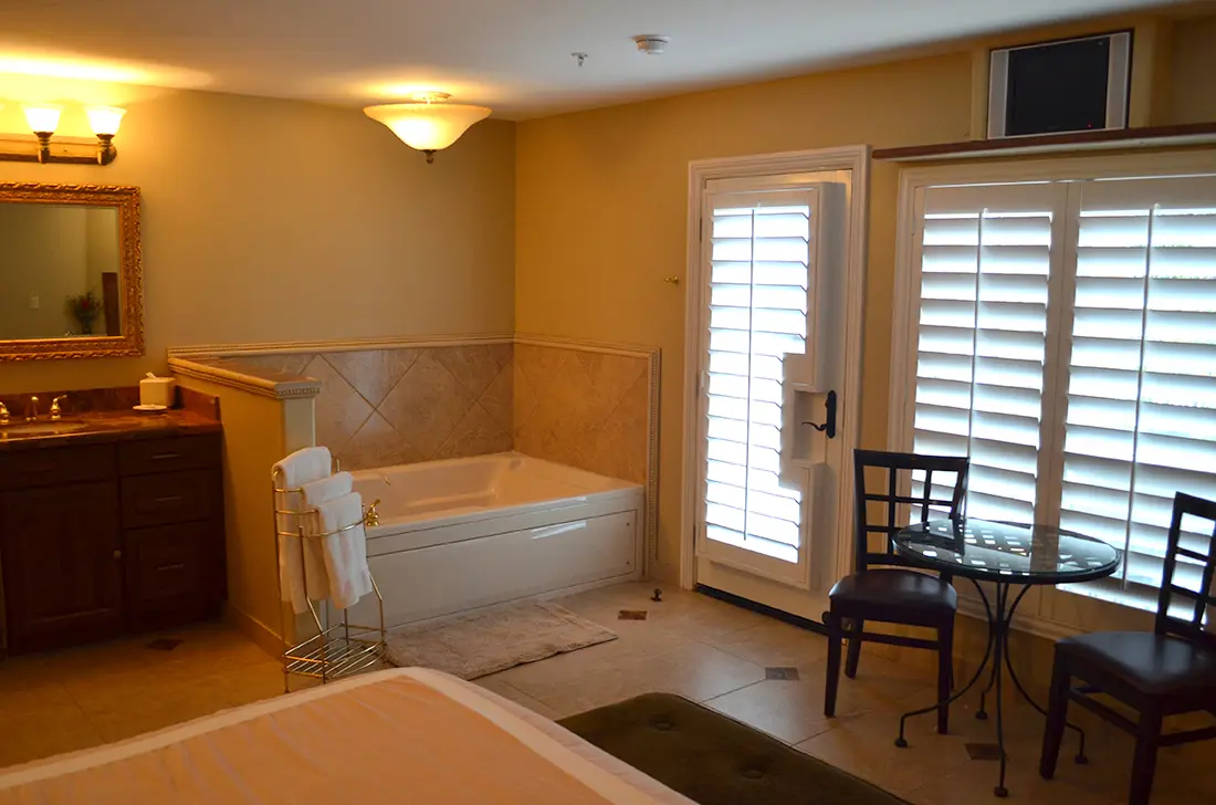Private in-room jacuzzi tub at Milo's Inn at Boulder