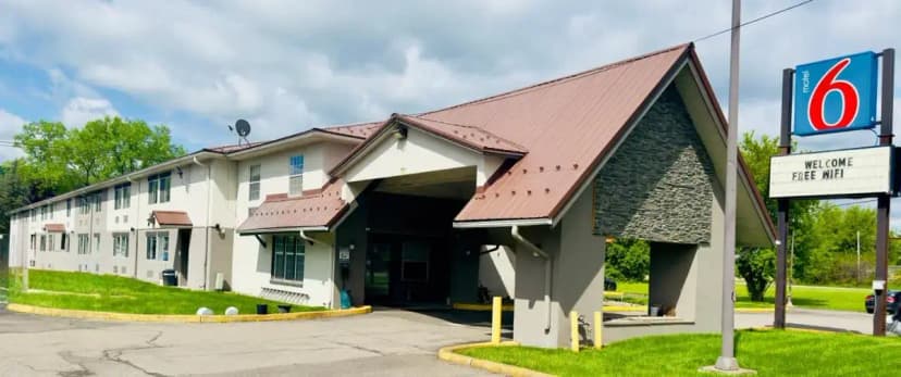 Motel 6 Cortland Mcgraw, NY