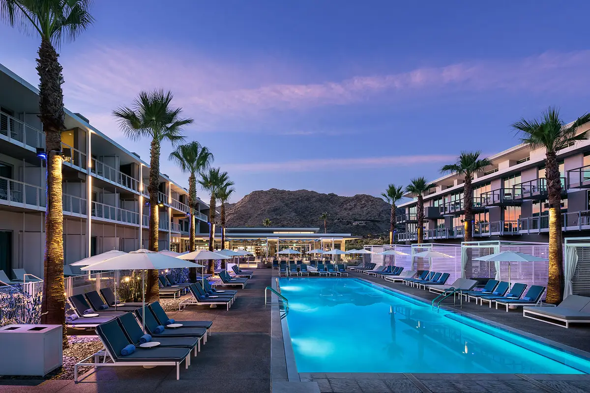 Hotels in Paradise Valley with a jacuzzi in the room