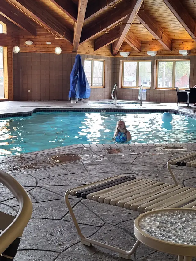 Hotels with jacuzzi in room in Hailey