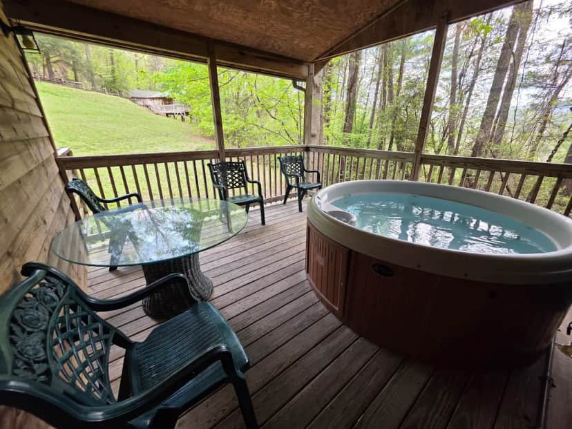 Private outdoor hot tub at Nantahala Cabins
