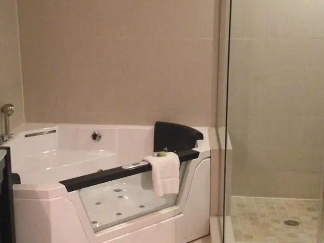 In-room hot tub at Nantasket Beach Resort in Hull, MA