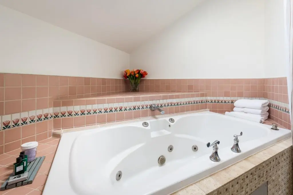Private in-room jacuzzi tub in the Nantucket at Nantucket Whale Inn, Half Moon Bay