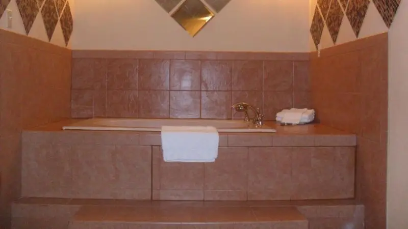 In-room hot tub at Newport News Inn in Newport News, VA