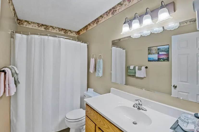 Gallery image of Nolichuckey Bluffs Bed & Breakfast Cabins in Greeneville