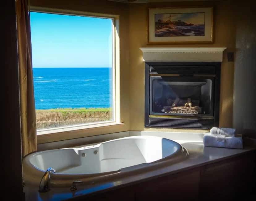 In-room hot tub at North Cliff Hotel in Fort Bragg, CA