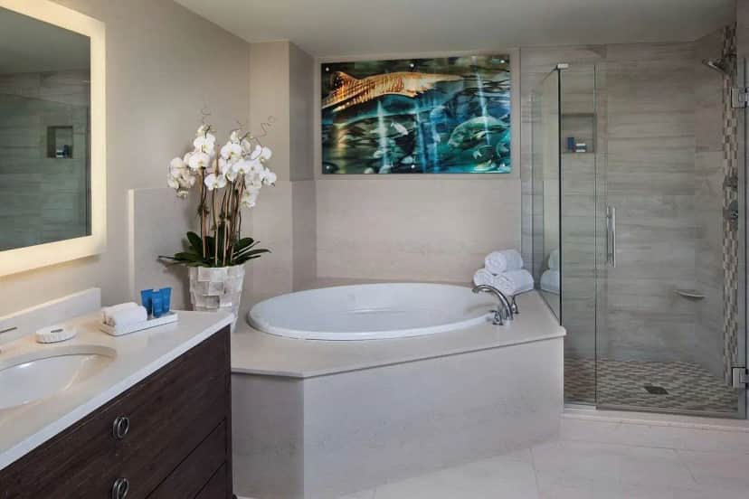 Opal Sands Resort & Spa hotel photo 1 in Clearwater, Florida