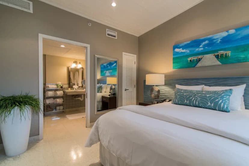 Hotels with jacuzzi in room in Key West