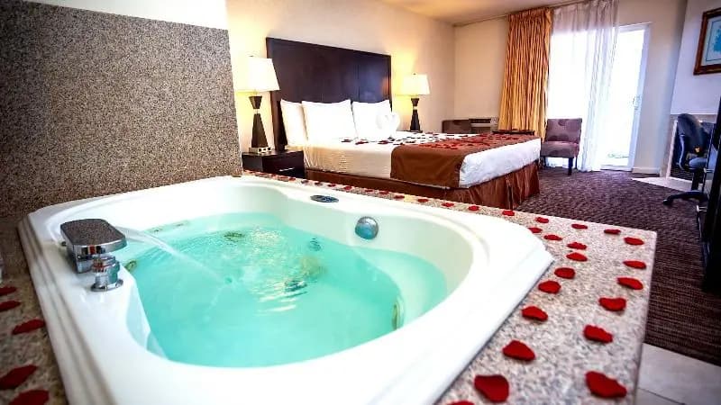 Hotels with jacuzzi in room in Pacifica
