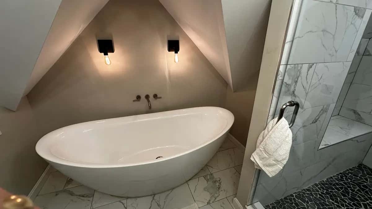 Deep soaking bathtub at Phineas Swann Inn & Spa