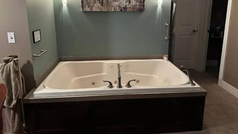PrairieSide Suites Bed & Breakfast — guest room