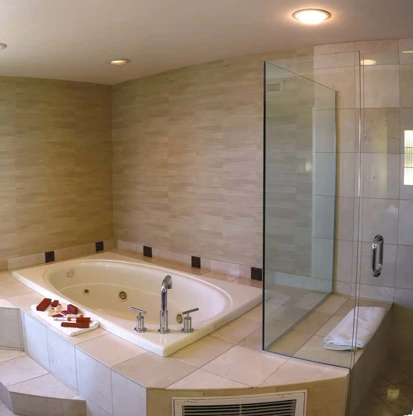 In-room hot tub at Prescott Resort and Conference Center in Prescott, AZ